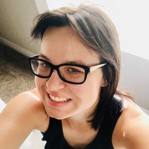 Meet your Posher, Melissa